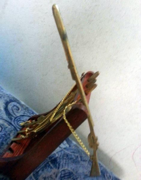Brass Single Gun with Stand