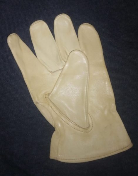 Gloves (9)