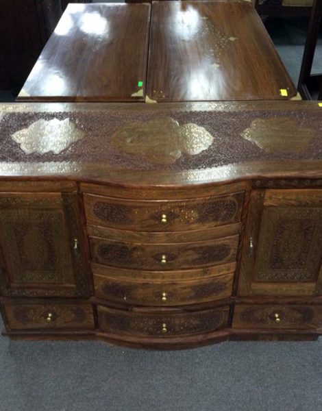 WOODEN CENTER TABLE