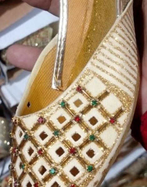 Women Shoes (38)